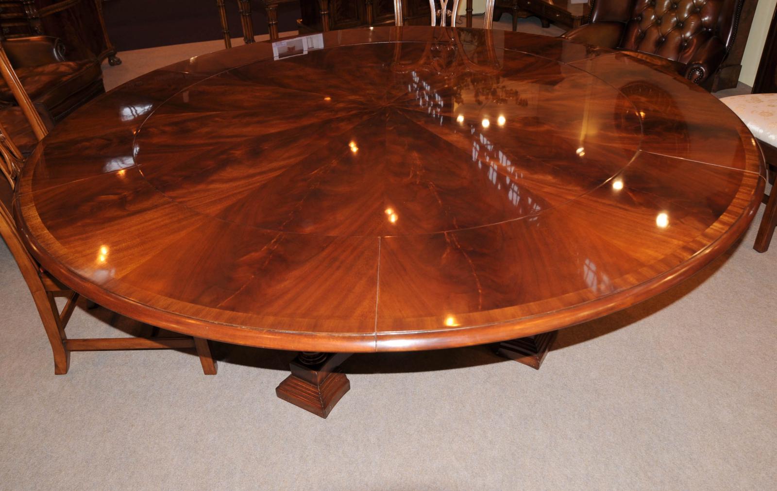 Dining Table: Jupe Style Dining Table
